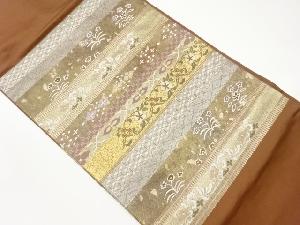 引箔変わり横段に花唐草模様織出し名古屋帯